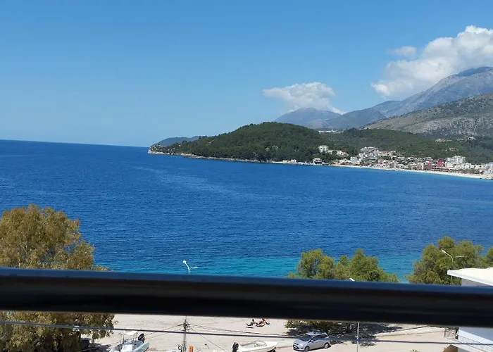 Rooms With View