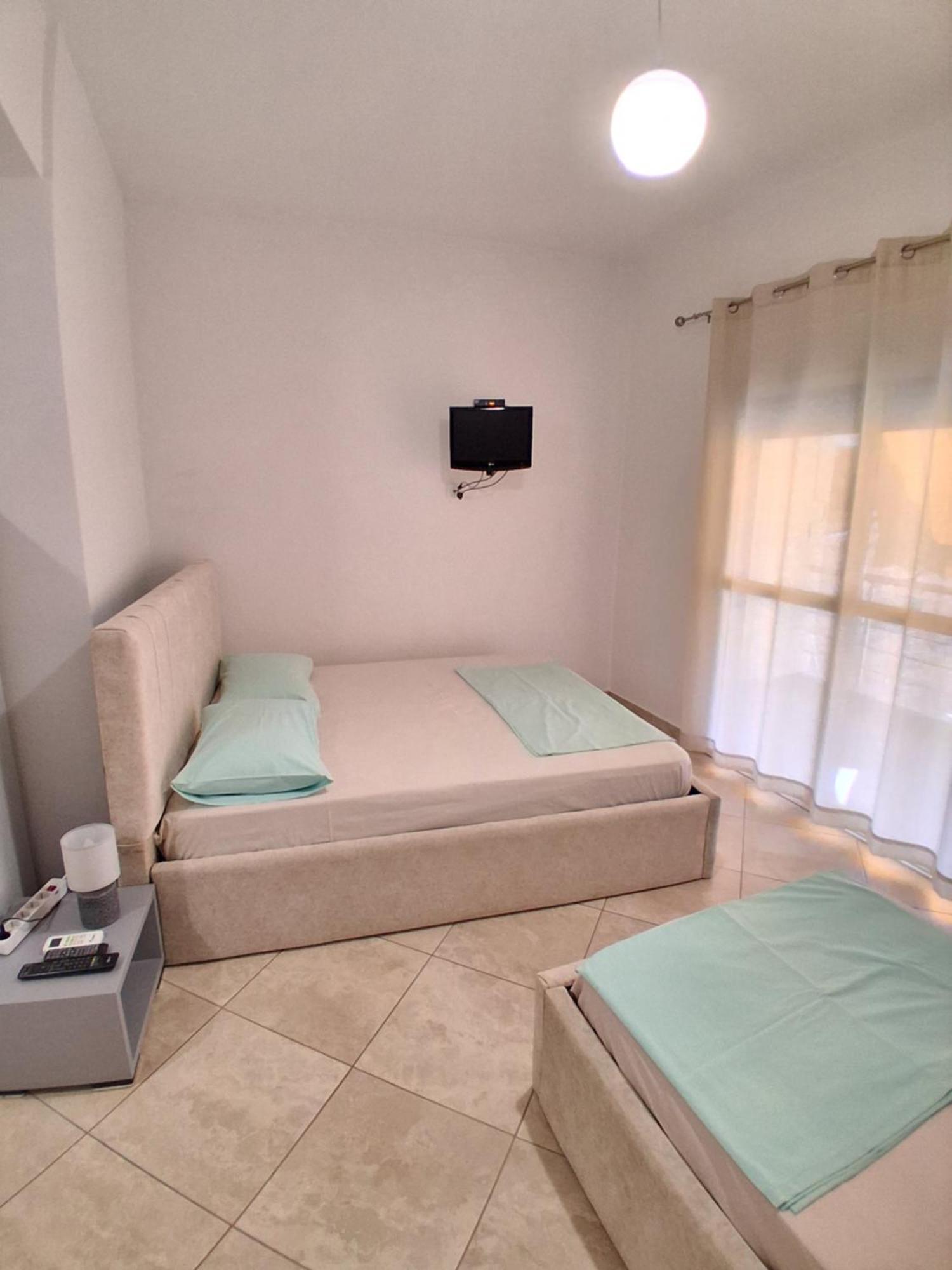 Apartment With View Himare